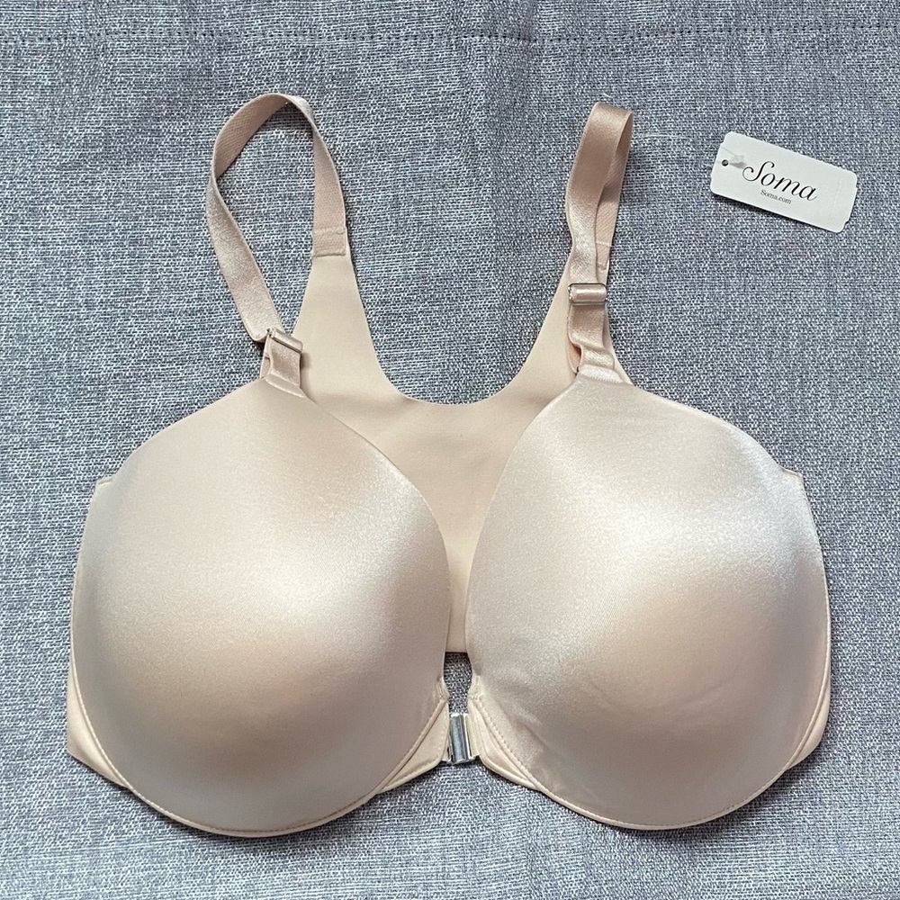 SOMA vanishing back full coverage bra